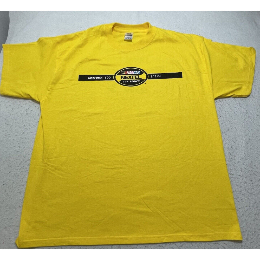 Vintage 2006 NASCAR Mens XL Daytona 500 Nextel Cup Series Sprint Graphic T Shirt